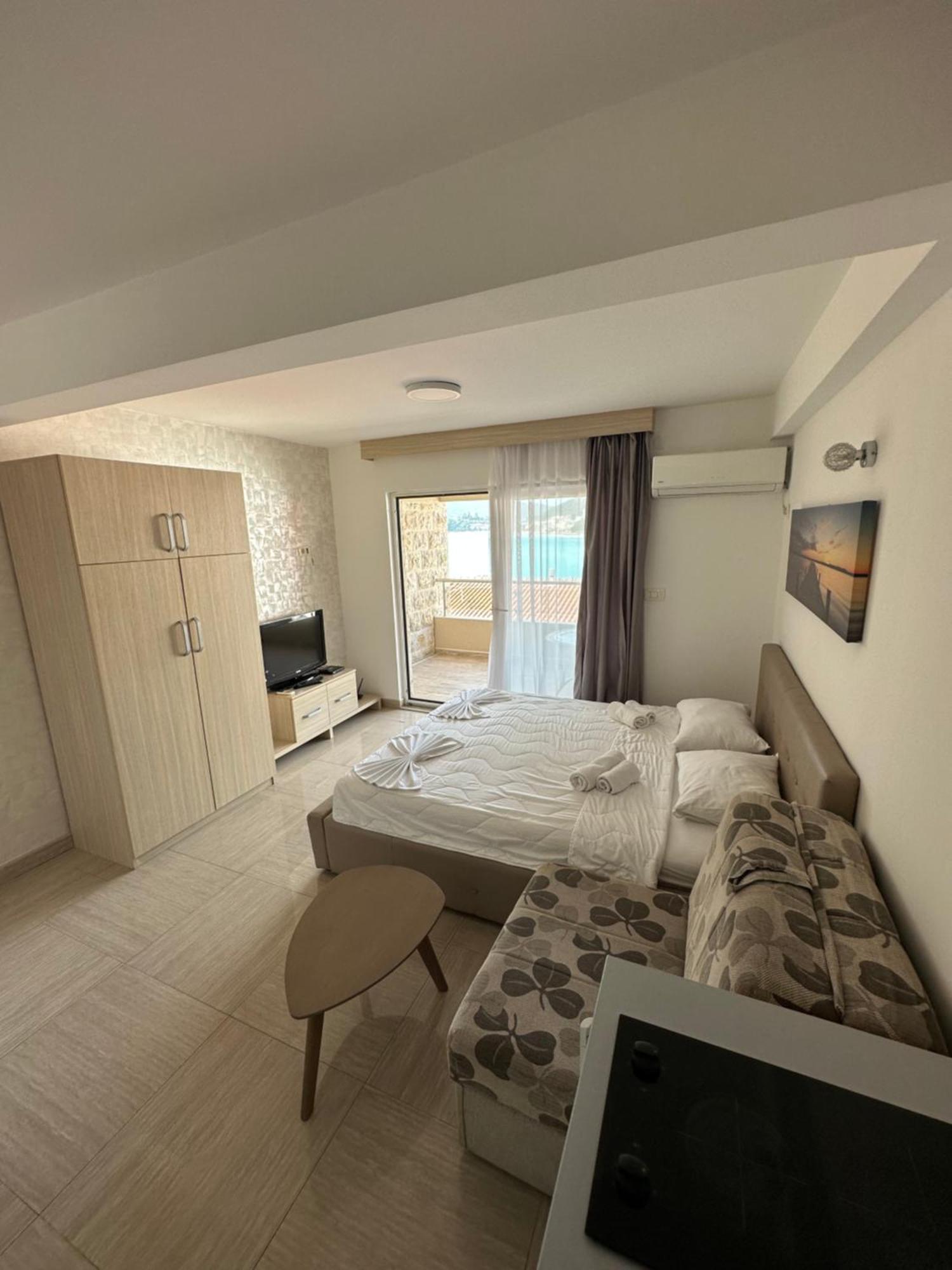 Aura Apartments Budva Ngoại thất bức ảnh