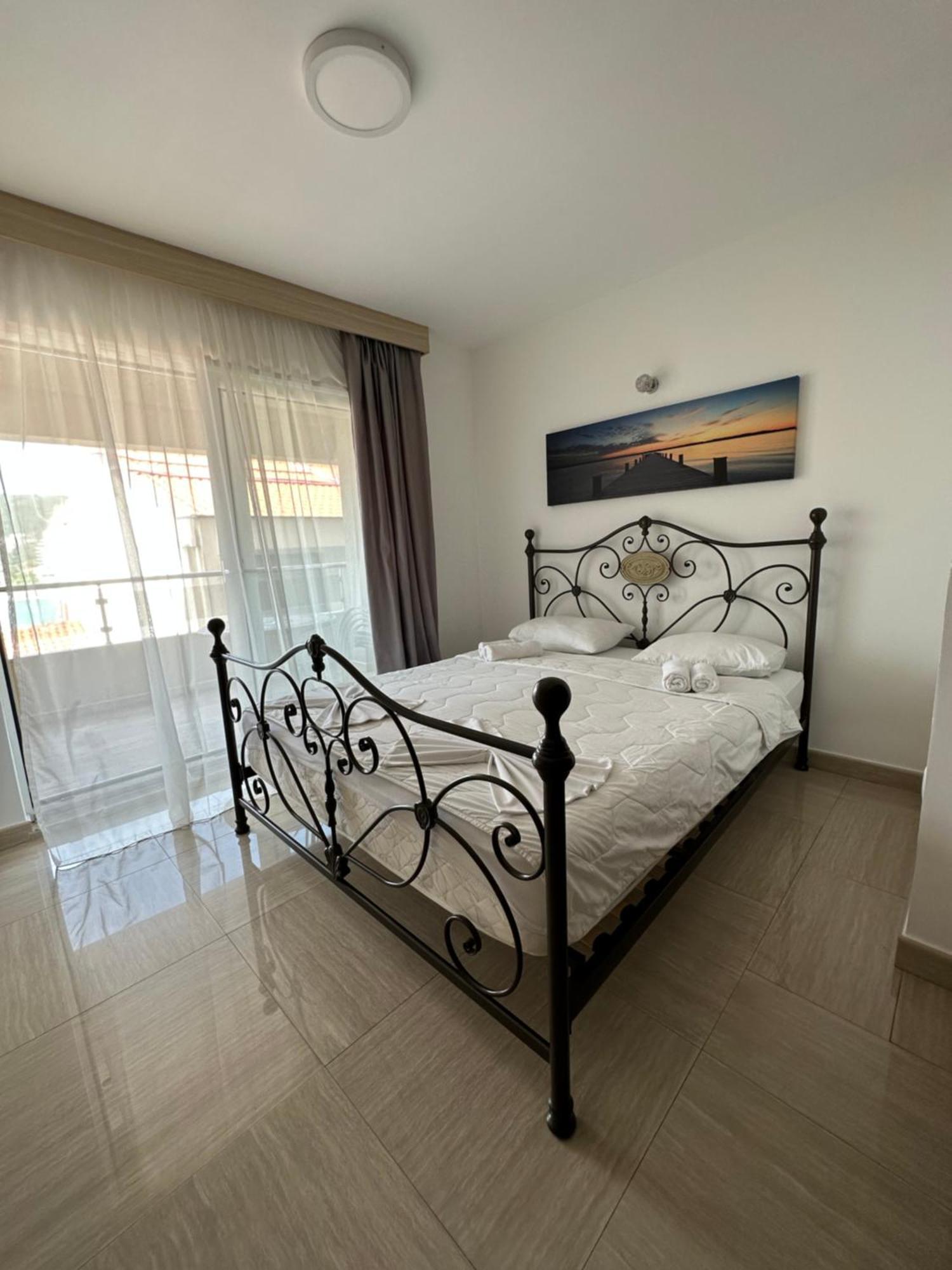 Aura Apartments Budva Ngoại thất bức ảnh