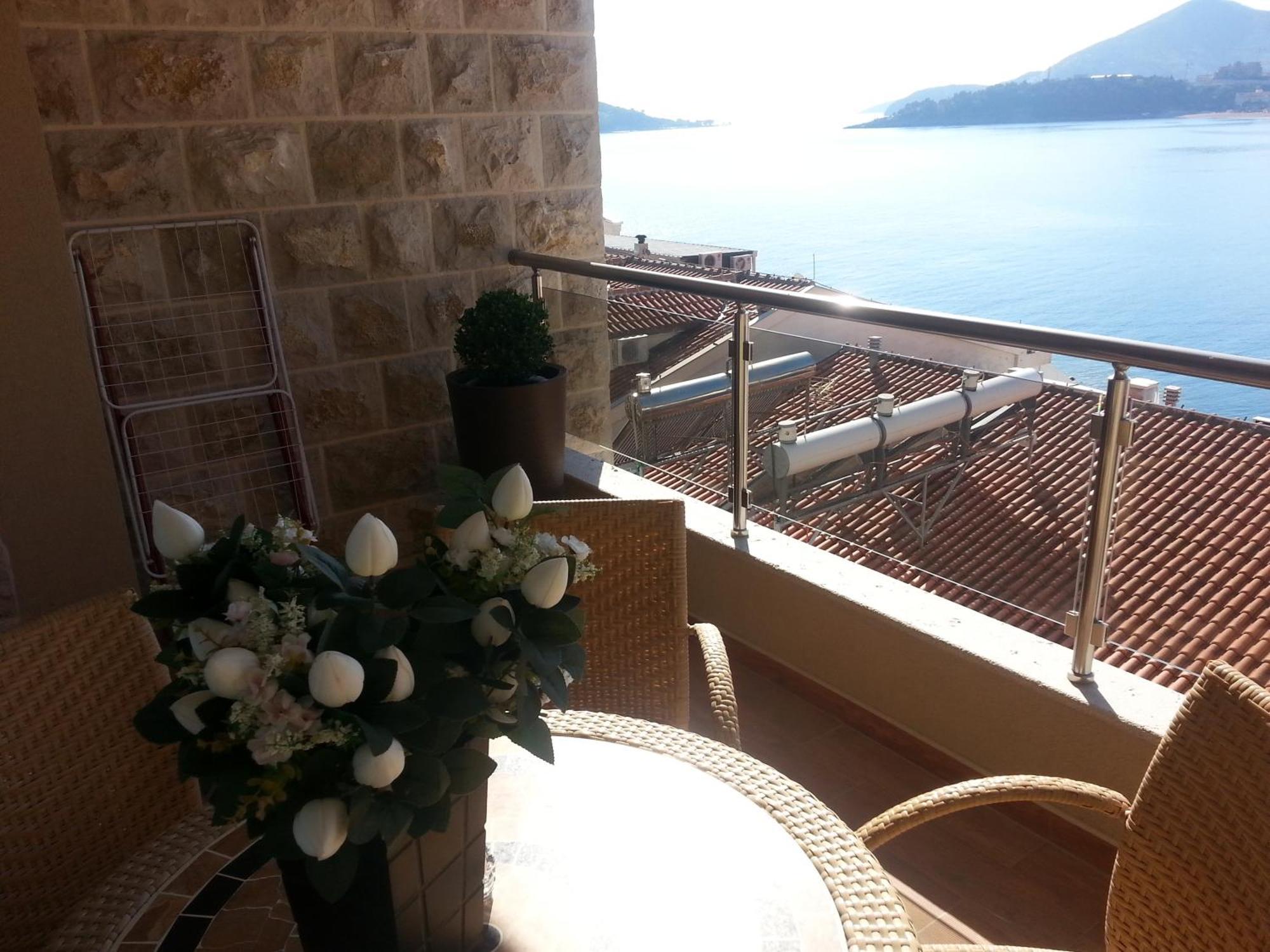 Aura Apartments Budva Phòng bức ảnh