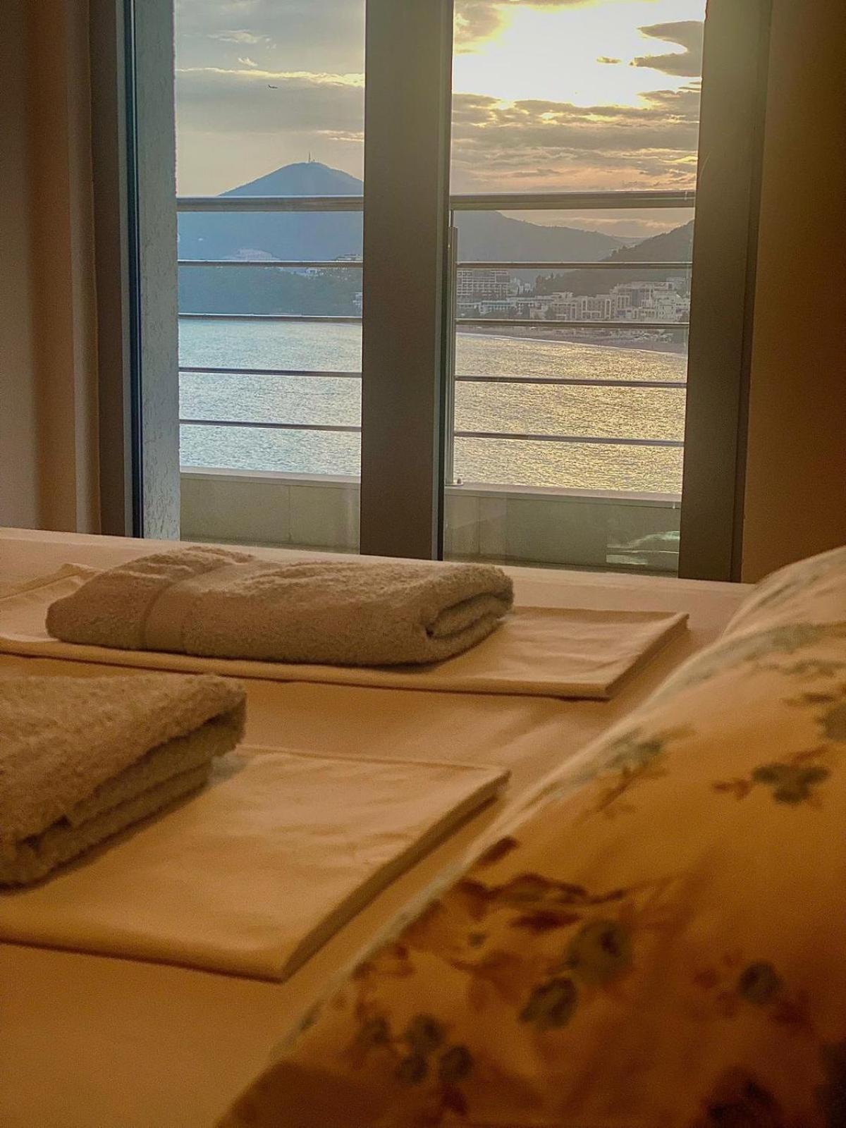 Aura Apartments Budva Ngoại thất bức ảnh